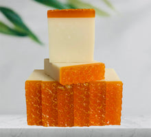 Load image into Gallery viewer, Honey Almond Bar Soap 5oz- Organic Handmade Vegan Soap Bar With All Natural Ingredients
